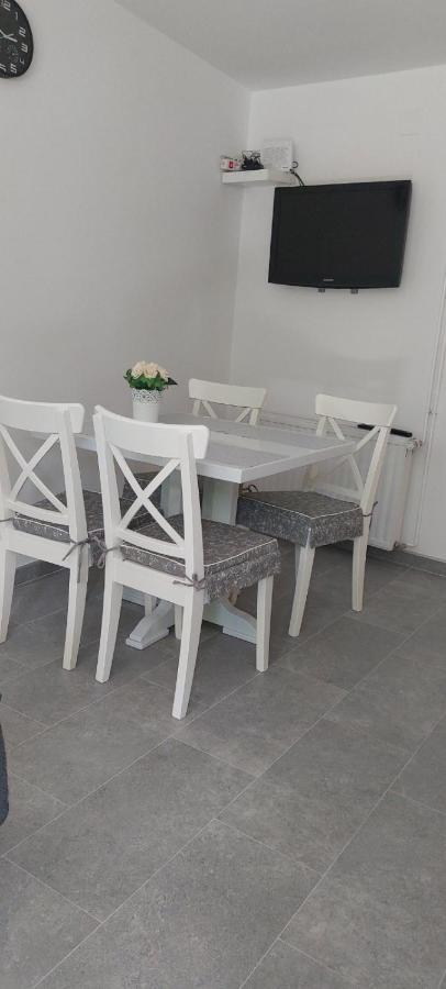 Apartman Bloom Osijek Exterior photo