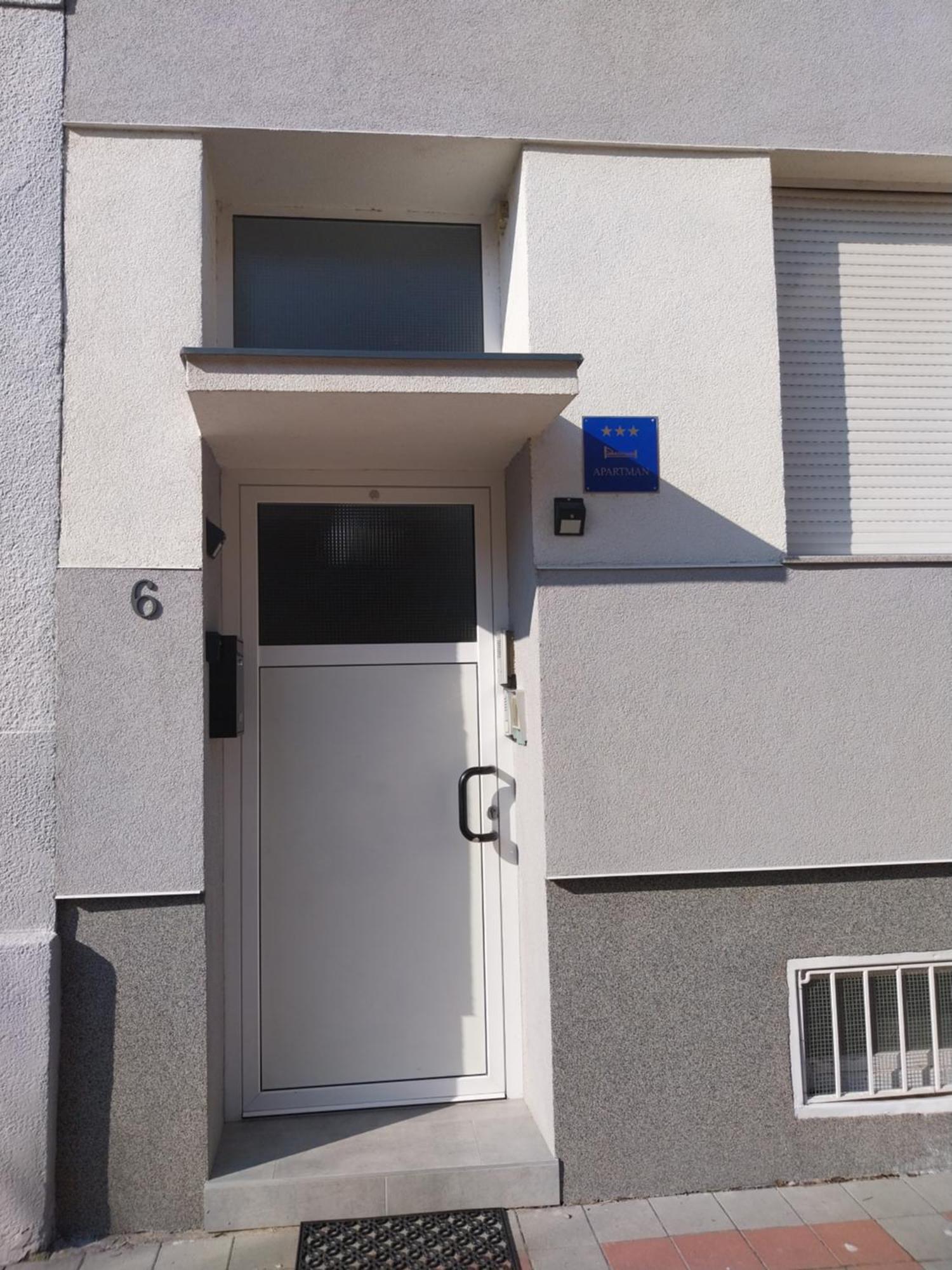 Apartman Bloom Osijek Exterior photo