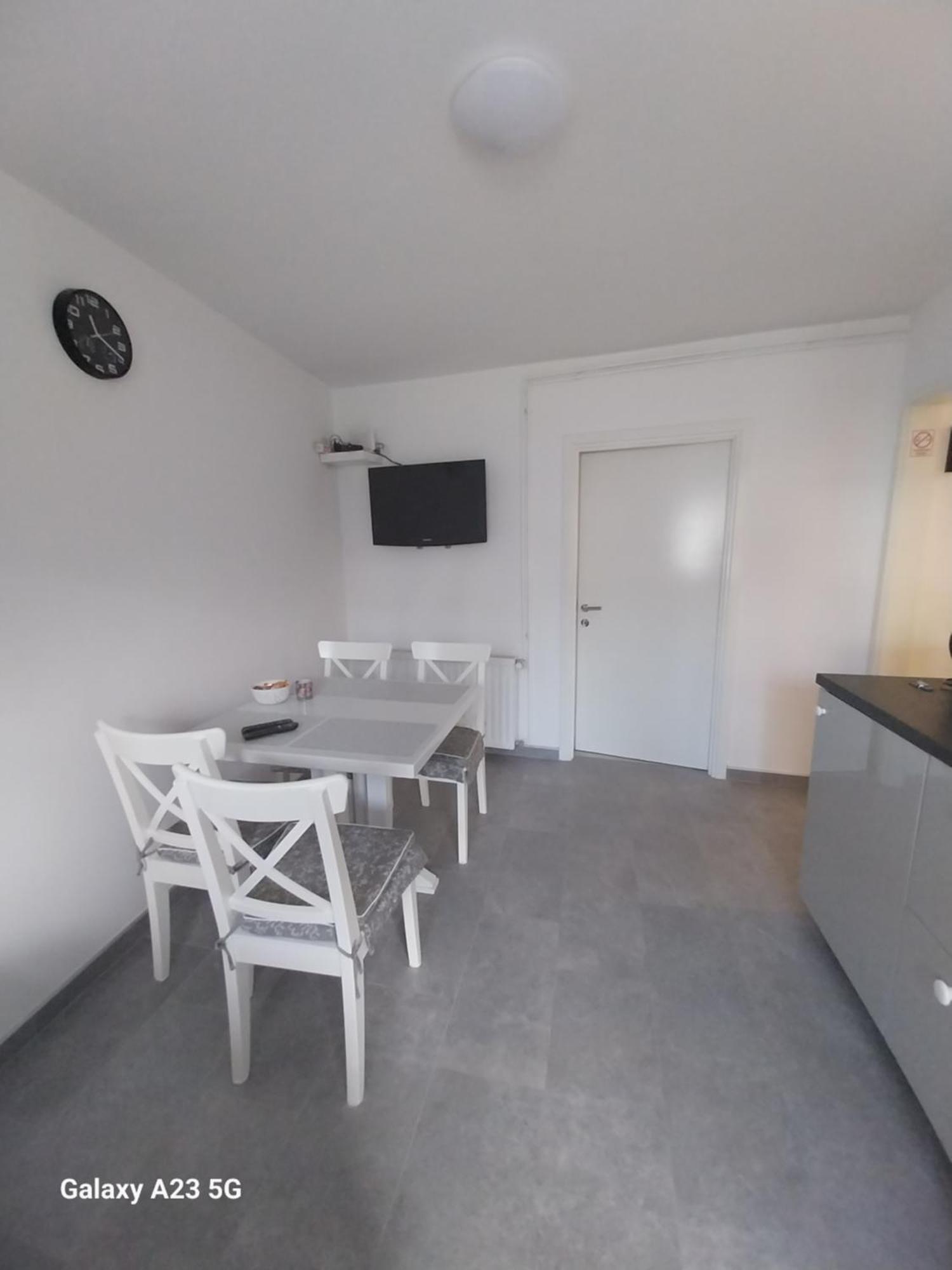 Apartman Bloom Osijek Exterior photo